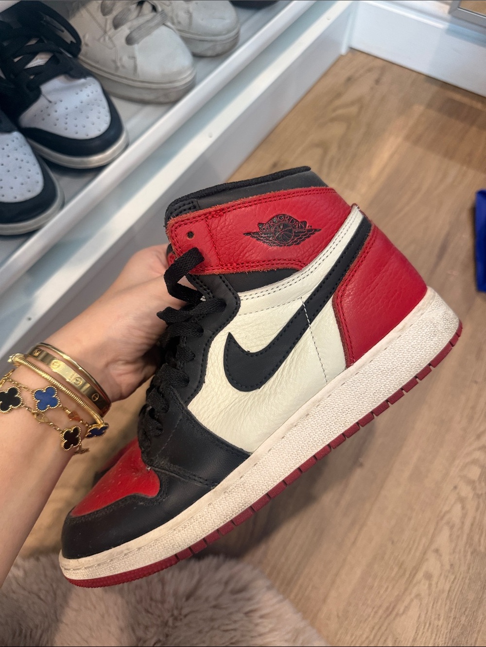 AUTHENTIC NIKE AIR JORDAN 1 RETRO HIGH OG BRED TOE GYM RED BLACK WHITE